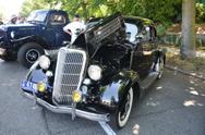 1935 Ford 5-Window Coupe