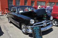 1950 Ford 2-Door Sedan 239 ci Flathead V8