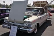 1959 Ford Galaxie Skyliner 332 ci 225 HP