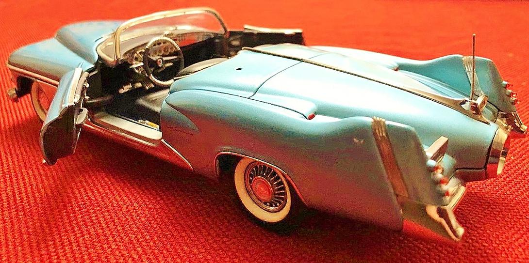 Mario's Franklin Mint 1/24 Scale Model 1951 LeSabre - American